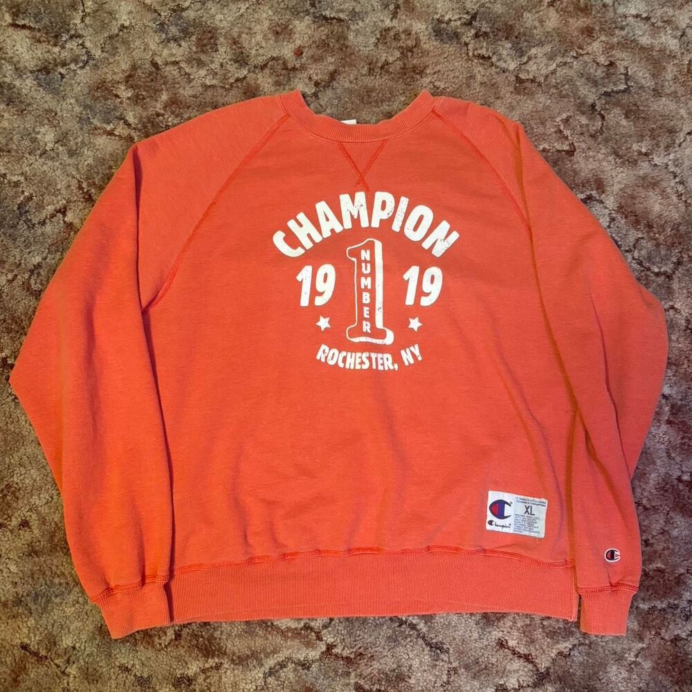 Y2K 00s Champion Rochester, NY sweatshirt Size XL Men's Boxy fit